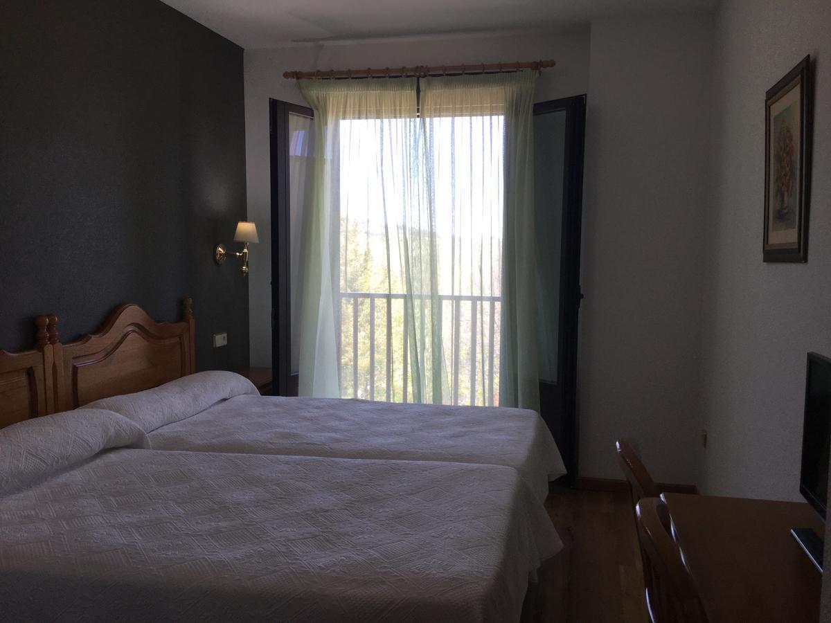 Hotel Cinco Castanos Канделаріо Екстер'єр фото